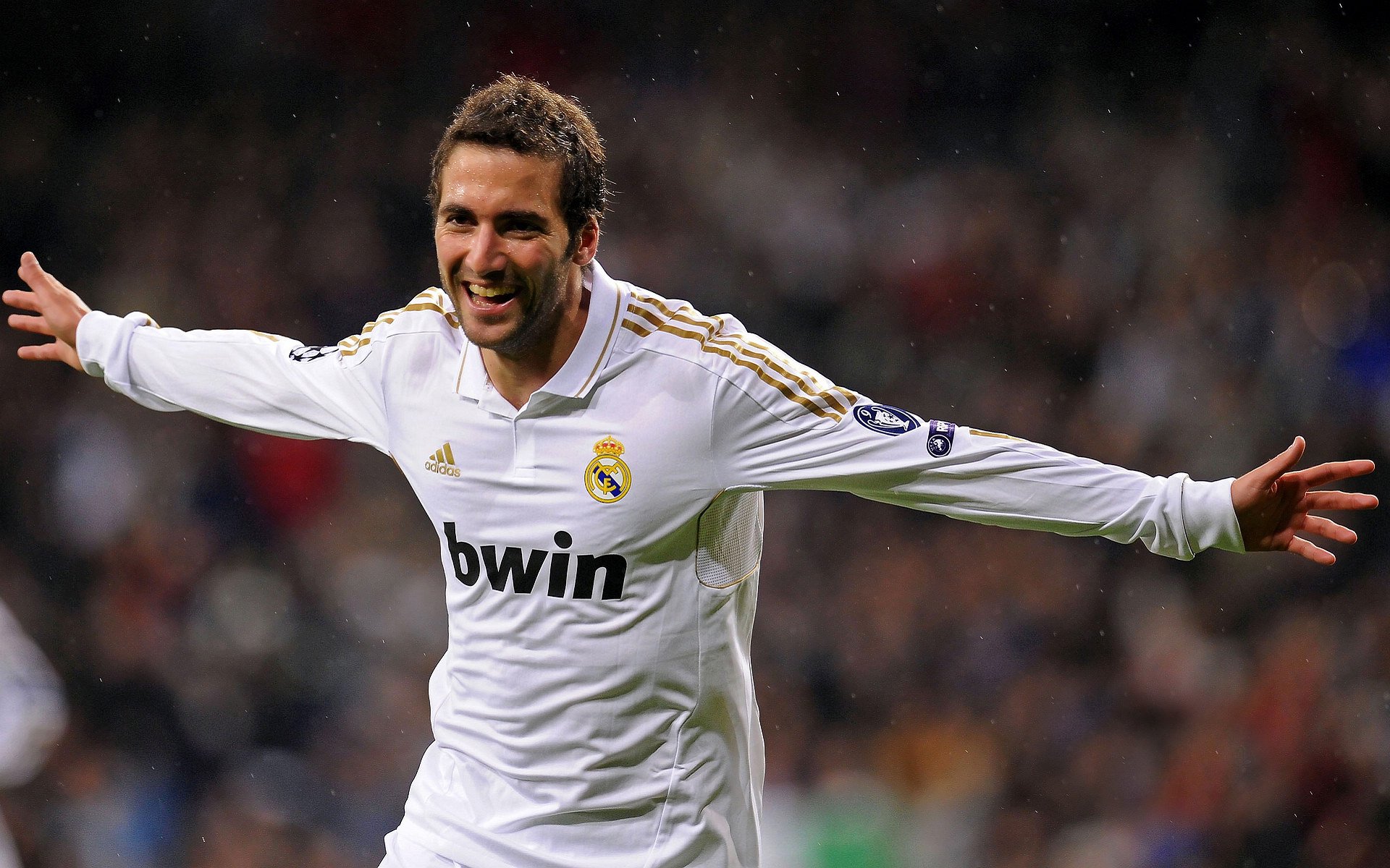 爱游戏-中国足球俱乐部实施球员健康积分制度，足球队积分