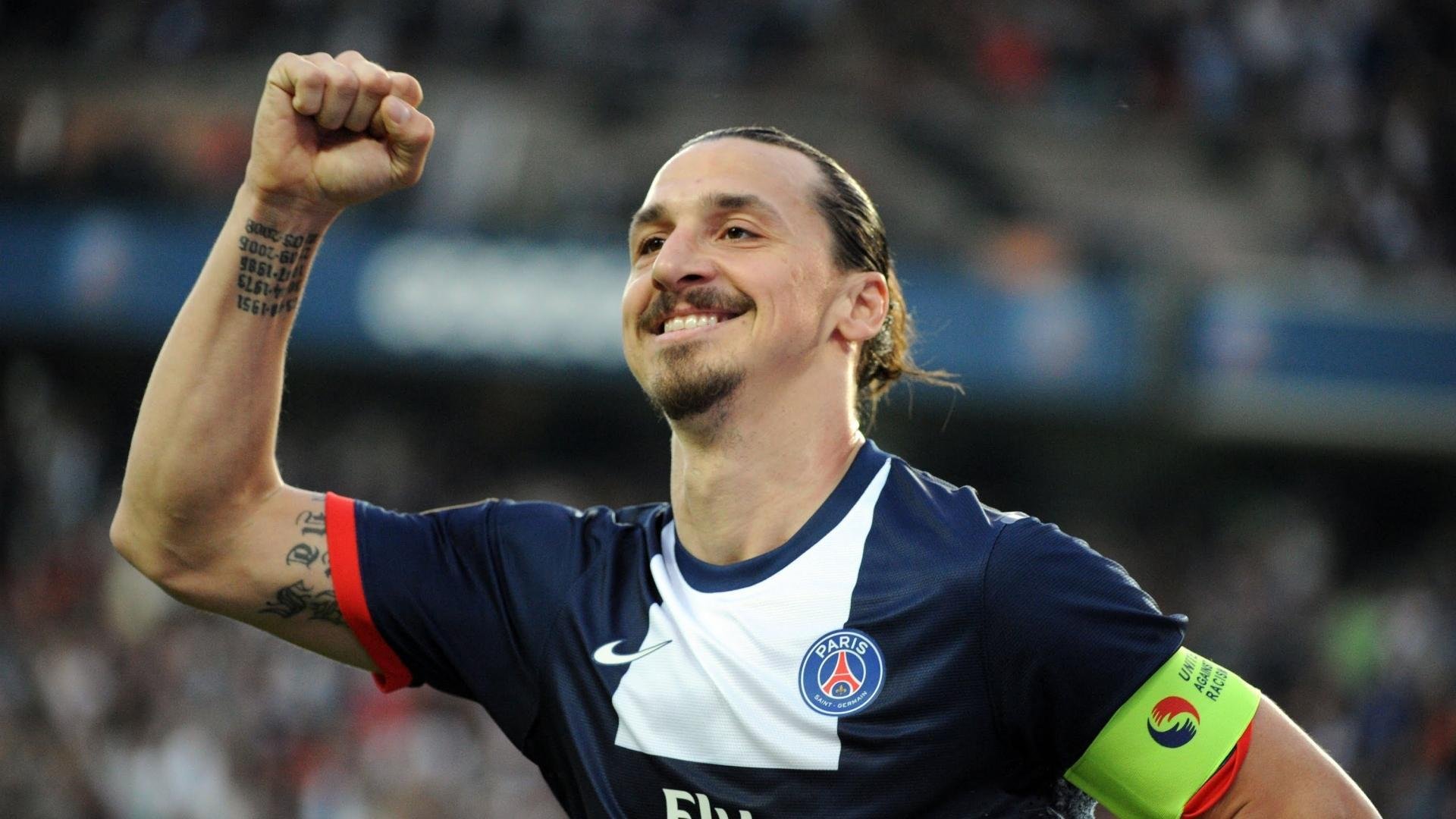 爱游戏官方网站-最佳瞬间合集：球迷眼中的本月超级精彩，最佳击球点漫画哪几开车